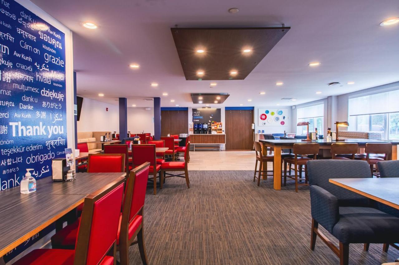 Holiday Express & - East - White Mountains By Ihg Lincoln