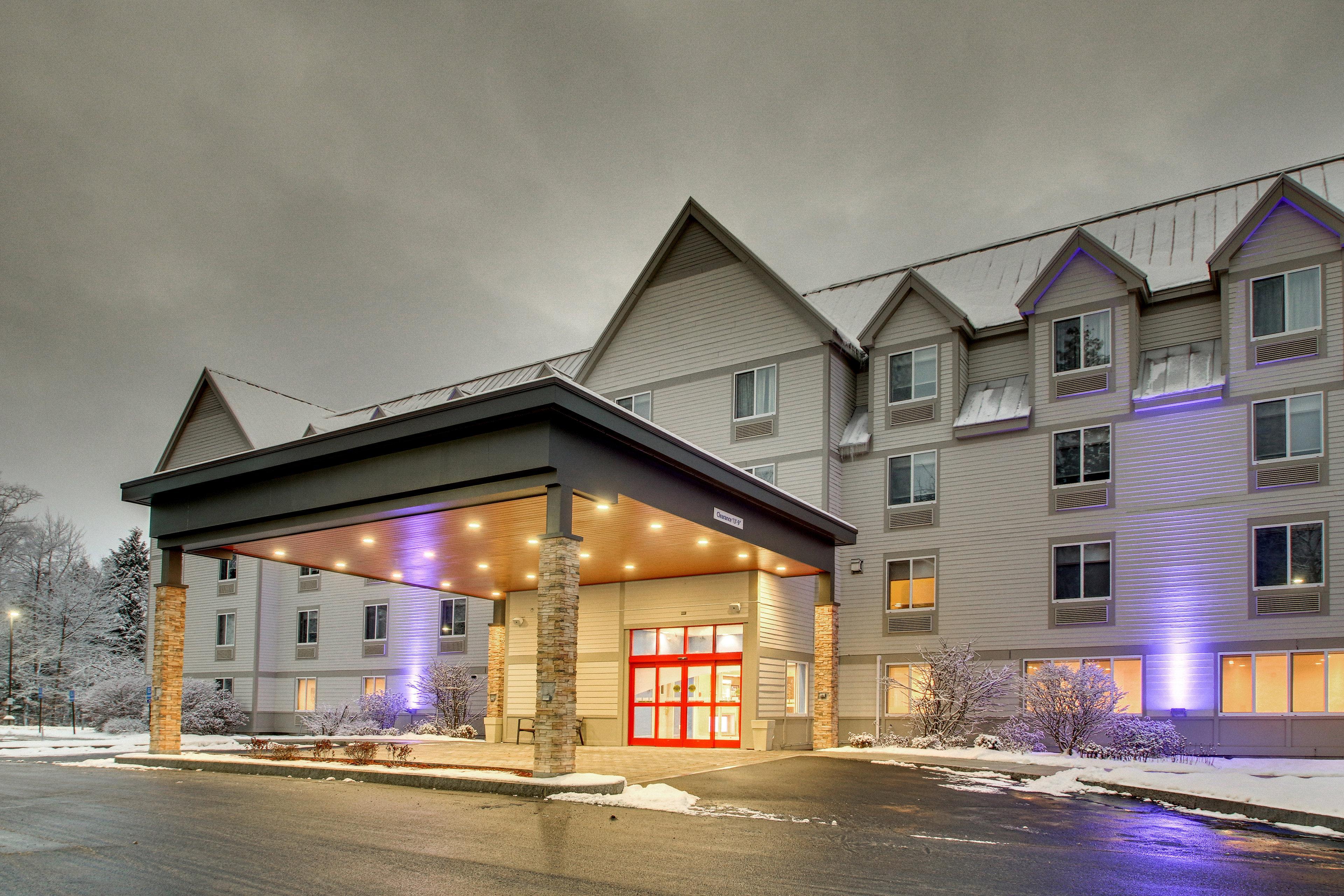 Hotel Express & - East - White Mountains By Ihg Lincoln